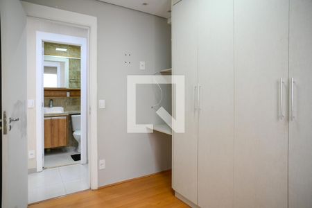 Quarto 1 de apartamento para alugar com 2 quartos, 42m² em Jardim Santa Emilia, São Paulo