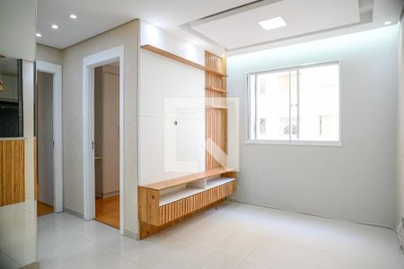 Sala de apartamento para alugar com 2 quartos, 42m² em Jardim Santa Emilia, São Paulo