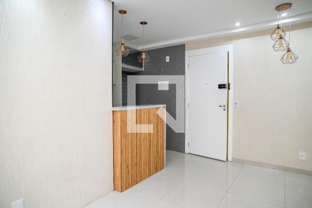 Sala de apartamento para alugar com 2 quartos, 42m² em Jardim Santa Emilia, São Paulo
