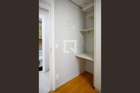 Quarto 1 de apartamento para alugar com 2 quartos, 42m² em Jardim Santa Emilia, São Paulo