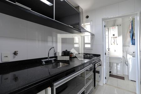 Cozinha de apartamento para alugar com 3 quartos, 90m² em Vila Oliveira, Mogi das Cruzes