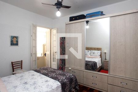 Quarto 1 de apartamento à venda com 2 quartos, 54m² em Santana, Porto Alegre