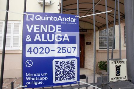 Plaquinha de apartamento à venda com 2 quartos, 54m² em Santana, Porto Alegre