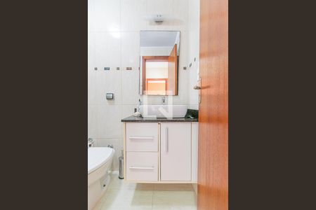 Banheiro de apartamento para alugar com 1 quarto, 64m² em Azenha, Porto Alegre