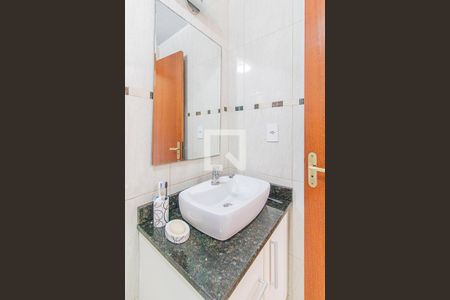 Banheiro de apartamento para alugar com 1 quarto, 64m² em Azenha, Porto Alegre