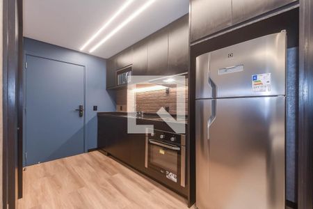 Cozinha de kitnet/studio para alugar com 1 quarto, 33m² em Jardim das Acacias, São Paulo