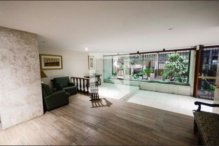 Hall de apartamento à venda com 3 quartos, 165m² em Tijuca, Rio de Janeiro