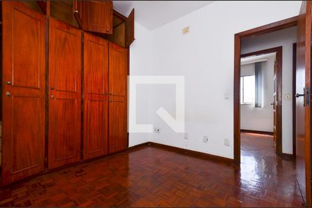 Suite de apartamento para alugar com 2 quartos, 82m² em Sagrada Família, Belo Horizonte