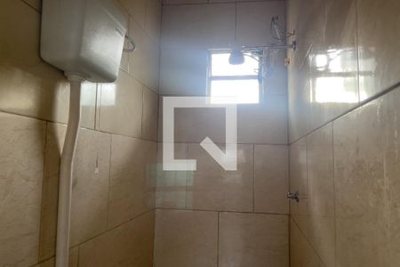 Banheiro de casa para alugar com 1 quarto, 51m² em Vila Urussai, Duque de Caxias