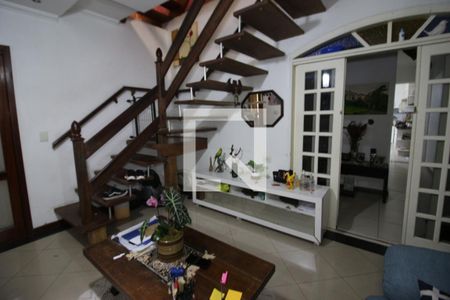 Sala de casa à venda com 4 quartos, 128m² em Jaguaribe, Osasco