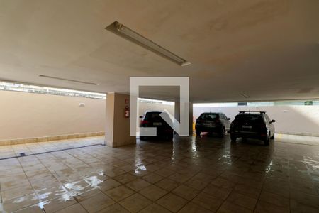 Garagem de apartamento para alugar com 4 quartos, 135m² em Vila Maia, Guarujá