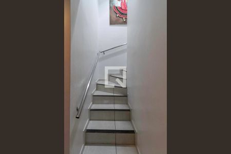 Escada de casa de condomínio à venda com 3 quartos, 81m² em Castelo, Belo Horizonte