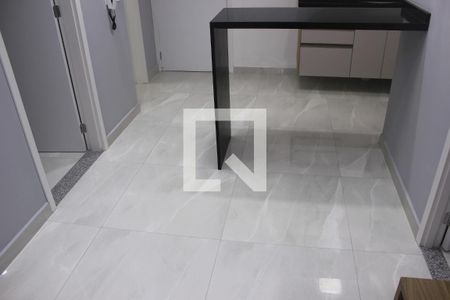 Sala de apartamento para alugar com 2 quartos, 36m² em Vila das Bandeiras, Guarulhos