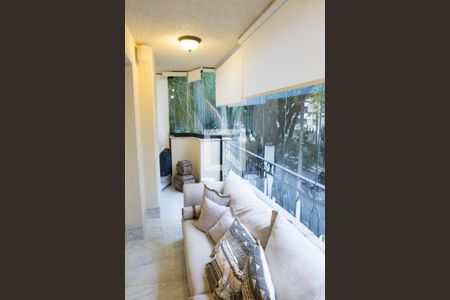 Sacada/Sala de apartamento para alugar com 4 quartos, 171m² em Perdizes, São Paulo