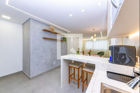 Cozinha de apartamento para alugar com 3 quartos, 90m² em Nova Suíça, Belo Horizonte