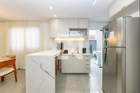 Cozinha de apartamento para alugar com 3 quartos, 90m² em Nova Suíça, Belo Horizonte
