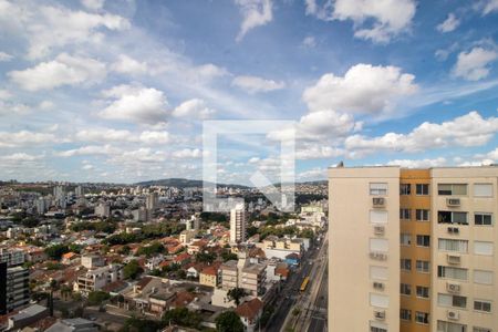 Vista de apartamento à venda com 2 quartos, 66m² em Santo Antônio, Porto Alegre