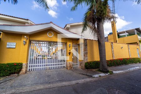 Fachada de casa de condomínio à venda com 2 quartos, 93m² em Vila Libanesa, São Paulo