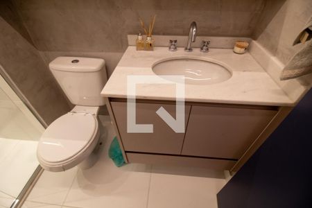 Banheiro de kitnet/studio para alugar com 1 quarto, 27m² em Santo Amaro, São Paulo