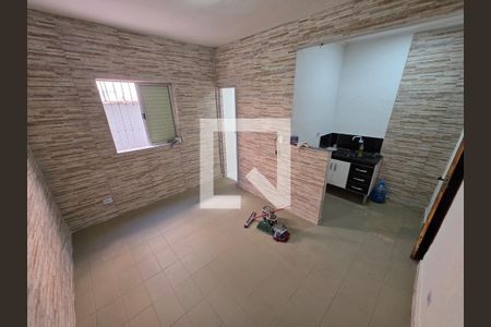 Cozinha de kitnet/studio para alugar com 1 quarto, 30m² em Cidade Ocian, Praia Grande