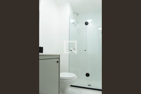 Banheiro de kitnet/studio à venda com 1 quarto, 26m² em República, São Paulo