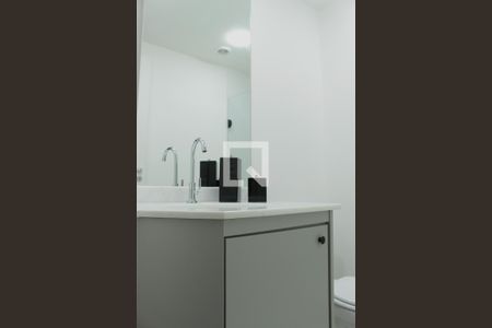 Banheiro de kitnet/studio à venda com 1 quarto, 26m² em República, São Paulo