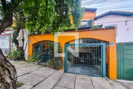 Fachada de casa para alugar com 4 quartos, 240m² em Vila Mariana, São Paulo