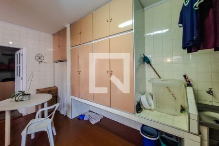Área de Serviço de casa para alugar com 4 quartos, 240m² em Vila Mariana, São Paulo
