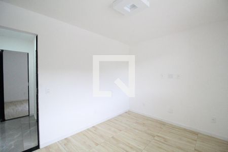 Quarto 1 de casa de condomínio para alugar com 2 quartos, 160m² em Taquara, Rio de Janeiro