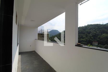 Varanda dos fundos de casa de condomínio à venda com 2 quartos, 160m² em Taquara, Rio de Janeiro