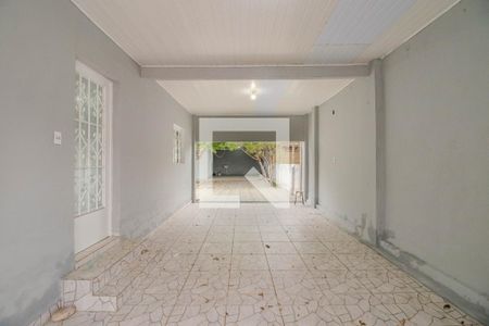 Garagem de casa à venda com 2 quartos, 330m² em Sarandi, Porto Alegre