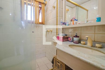 Banheiro da Suíte de apartamento à venda com 3 quartos, 97m² em Rio Branco, Porto Alegre