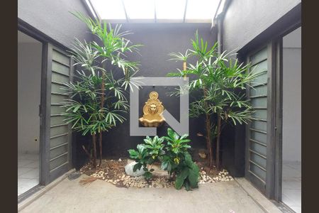 Área Externa de casa à venda com 5 quartos, 230m² em Indianópolis, São Paulo