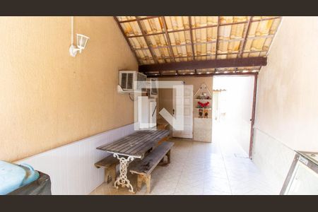 Área comum de casa à venda com 5 quartos, 230m² em Itaipu, Niterói