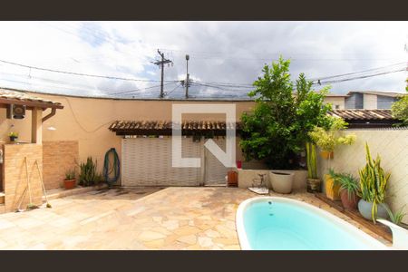 Área comum de casa à venda com 5 quartos, 230m² em Itaipu, Niterói