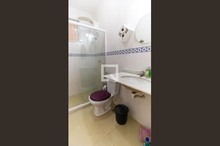 Banheiro Social de casa à venda com 5 quartos, 230m² em Itaipu, Niterói