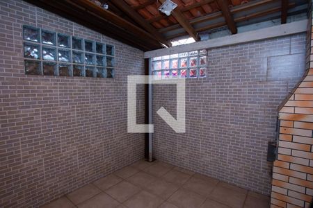 Área de Serviço de casa de condomínio para alugar com 2 quartos, 80m² em Rio Branco, Canoas