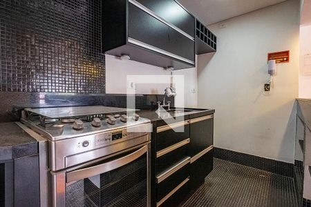 Sala/Cozinha de apartamento à venda com 2 quartos, 68m² em Pinheiros, São Paulo