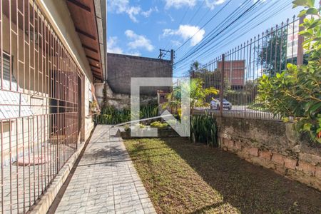 Quintal de casa à venda com 3 quartos, 502m² em Campo Novo, Porto Alegre
