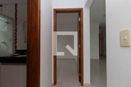 Corredor dos Quartos de apartamento para alugar com 2 quartos, 53m² em Vila Santos, São Paulo