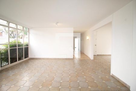 Sala de casa à venda com 5 quartos, 290m² em Vila Madalena, São Paulo