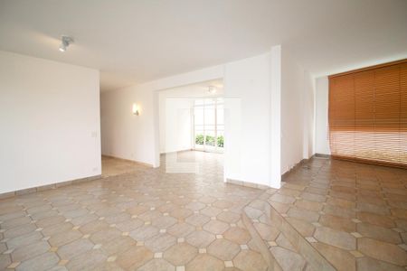 Sala de casa à venda com 5 quartos, 290m² em Vila Madalena, São Paulo