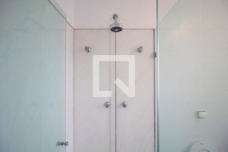 Banheiro da Suíte 2 de casa à venda com 5 quartos, 290m² em Vila Madalena, São Paulo