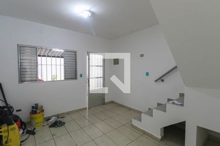 Sala de casa para alugar com 2 quartos, 140m² em Quinta da Paineira, São Paulo