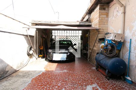 Garagem de casa à venda com 2 quartos, 192m² em Vila Santo Estevão, São Paulo
