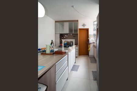 Cozinha de apartamento para alugar com 3 quartos, 140m² em Bela Vista, São Paulo