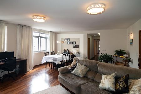 Sala de apartamento para alugar com 3 quartos, 140m² em Bela Vista, São Paulo