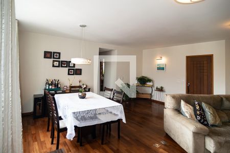 Sala de apartamento para alugar com 3 quartos, 140m² em Bela Vista, São Paulo