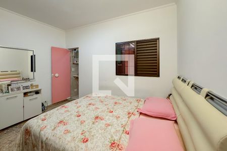 Suíte de casa à venda com 2 quartos, 300m² em Vila Firmiano Pinto, São Paulo