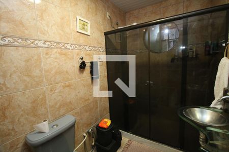 Banheiro de casa à venda com 3 quartos, 62m² em Irajá, Rio de Janeiro